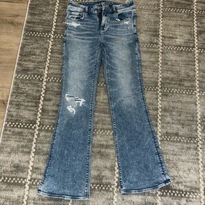 American Eagle high rise artist flare 4 short jeans distressed